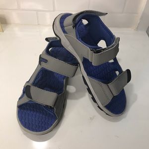 Eddie Bauer Westmont Velcro closure boys sandals US 3 EUR 35 blue and gray